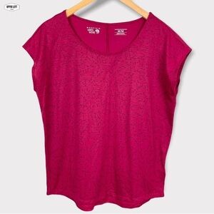 Mountain HardwareScoop Neck Short Sleeve T Shirt Pink / Purple Medium